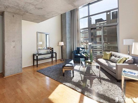 2nd image of 77 Dow Pl APT 507