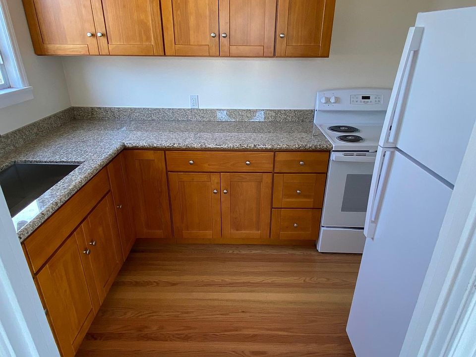 1st image of 1311 40th Ave #3