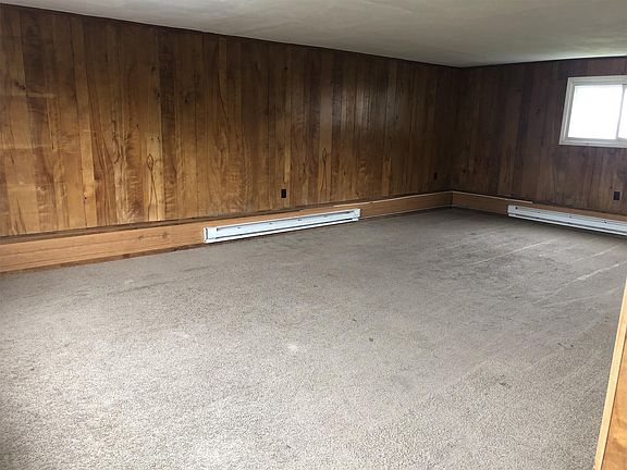 2nd image of 826 N Townsend St #1