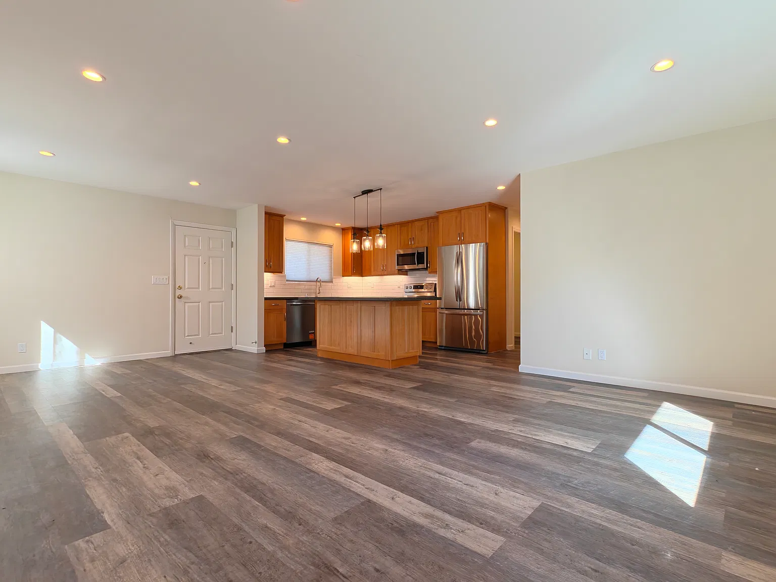 2 bed, 1550 sqft, $4,800 — Photo 4