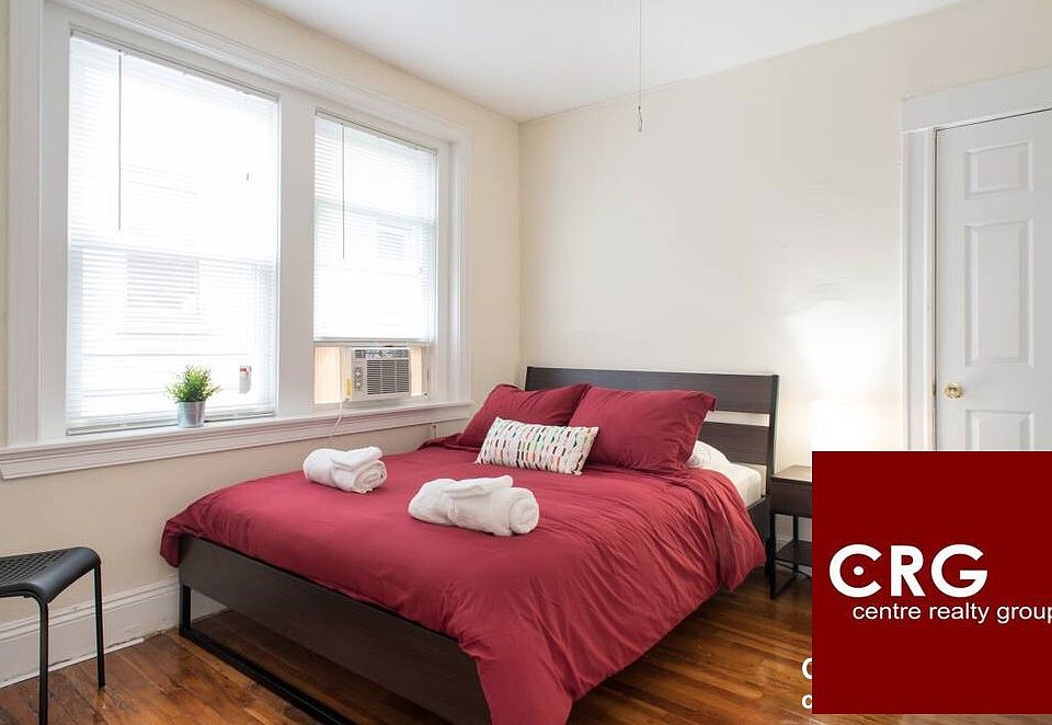 1st image of 240 Kelton St APT 10
