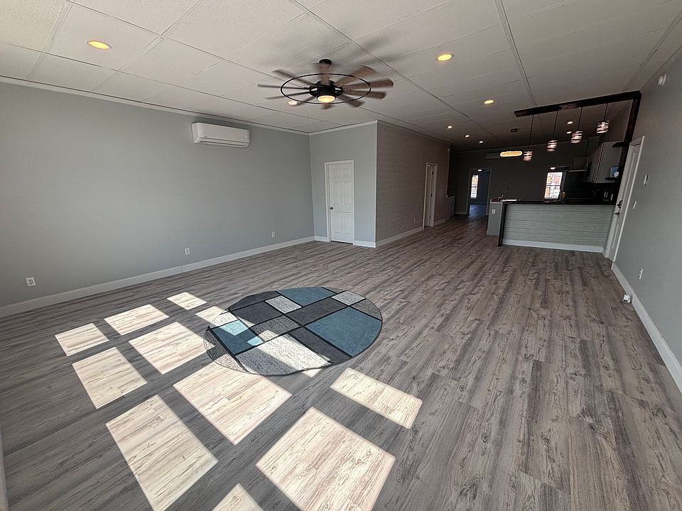 1st image of 128 W Van Buren St #301