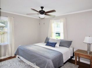 75 Vincent Dr, Mount Pleasant, SC 29464