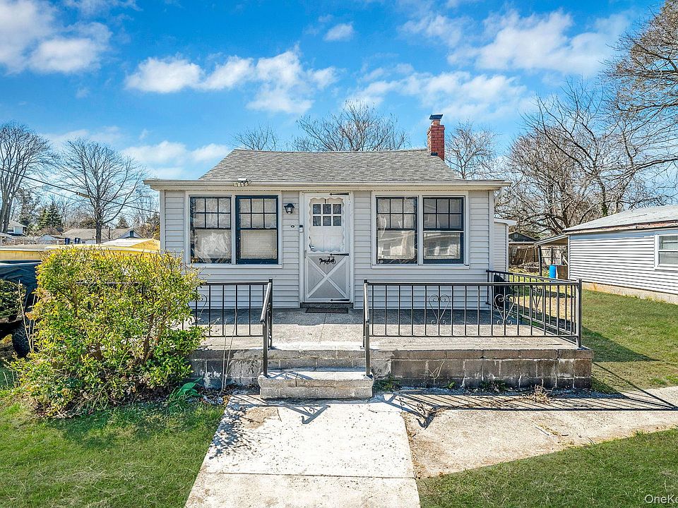 1st image of 2 Roberts Avenue