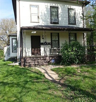 5th image of 2329 S Crysler Ave #1