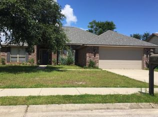 112 Gannet Ln, Ocean Springs, MS 39564