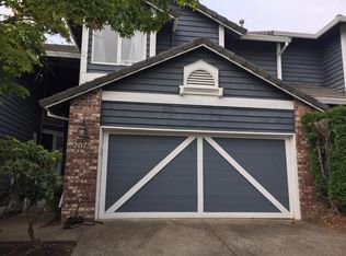 2075 Sunray Cir, West Linn, OR