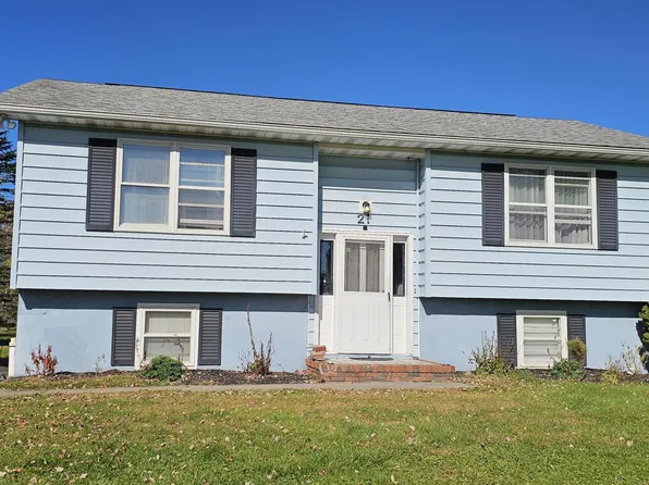 21 2nd St, Beach Lake, PA 18405