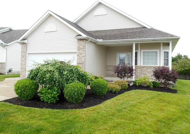 2nd image of 6050 Hummingbird Ct
