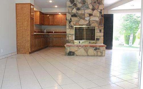 2nd image of 4619 Rosemont Ave