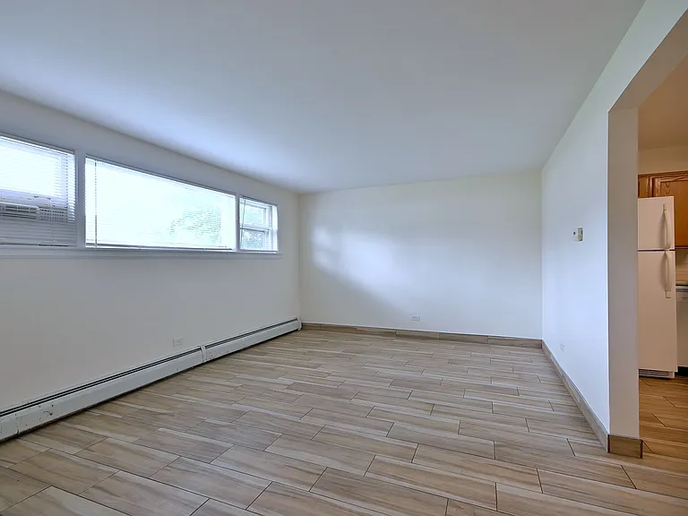 2033 N 74th Ave #GARDEN — Photo 3