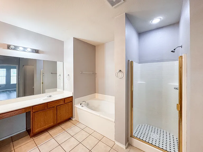 1212 Maple Terrace Dr — Photo 16