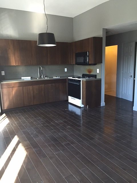 1st image of 331 Sand Ln #A