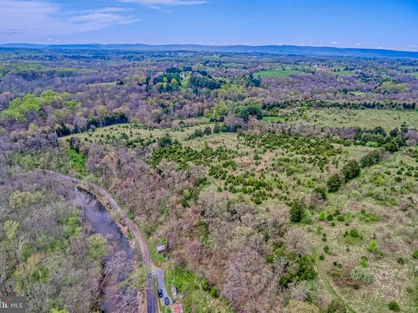 Hiddenheights Ln, Lovettsville, VA 20180