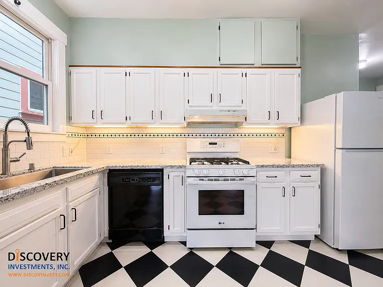 460 Stow Ave — Photo 21