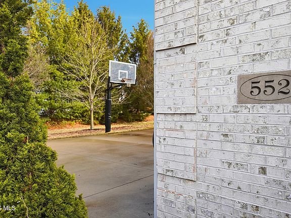 4th image of 552 Quail Run