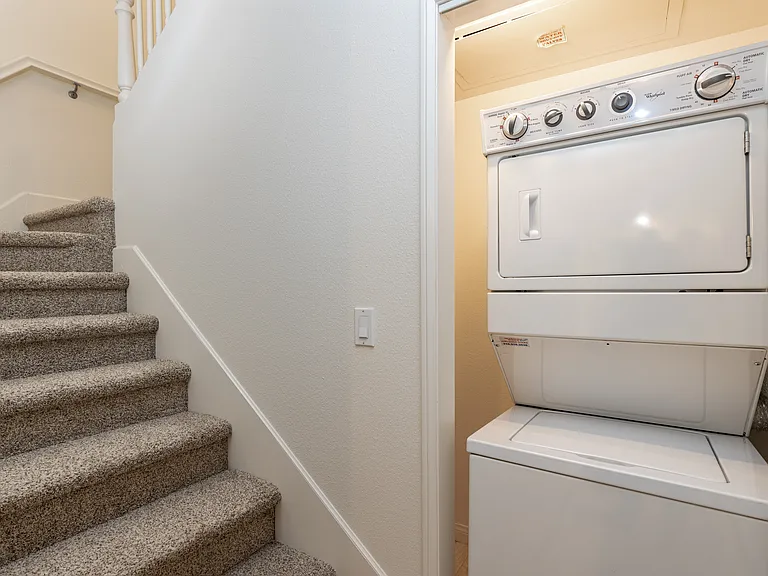 Seaport Homes — Photo 21