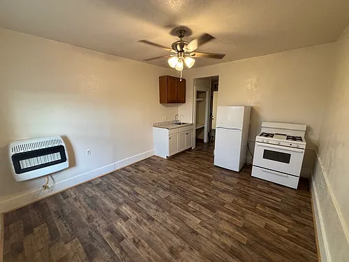 637 S Schifferdecker Ave #3 Photo 1