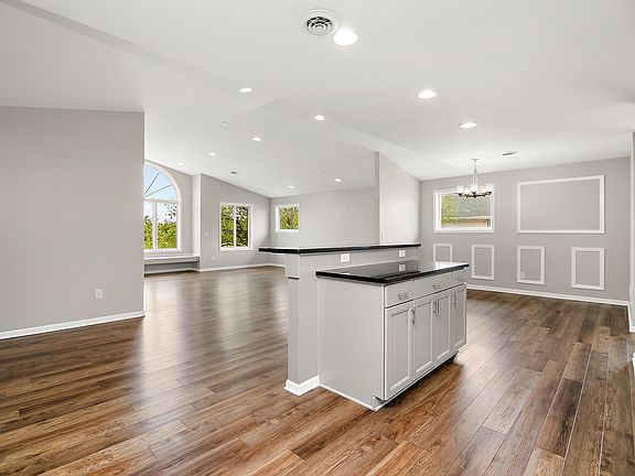 3rd image of 1532 Northfield Meadows Blvd #U4