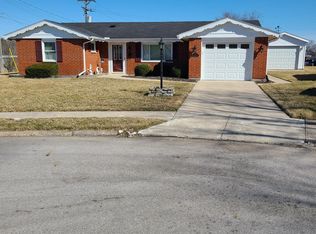 903 Woodbridge Ct, Piqua, OH 45356