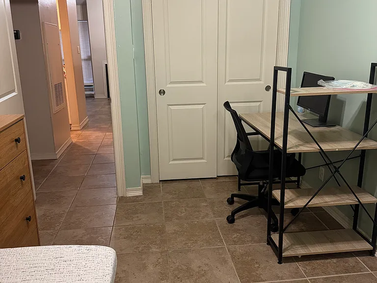 2905 Swisher St #307 — Photo 8