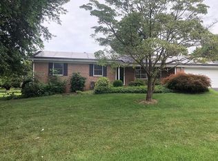 17717 Garden Spot Dr, Hagerstown, MD 21740