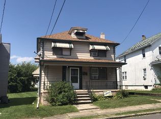 127 3rd St, Old Forge, PA 18518