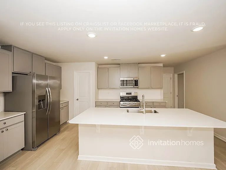 364 Hollingswood Dr — Photo 8