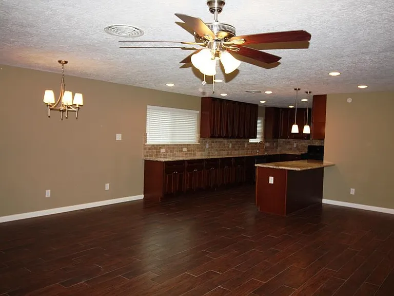 1766 Maux Dr — Photo 10