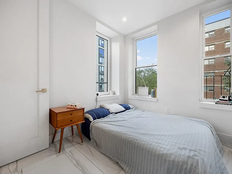 152 Boerum St #3D — Photo 4