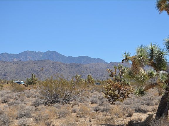 3rd image of 11872 S Date Creek Rd