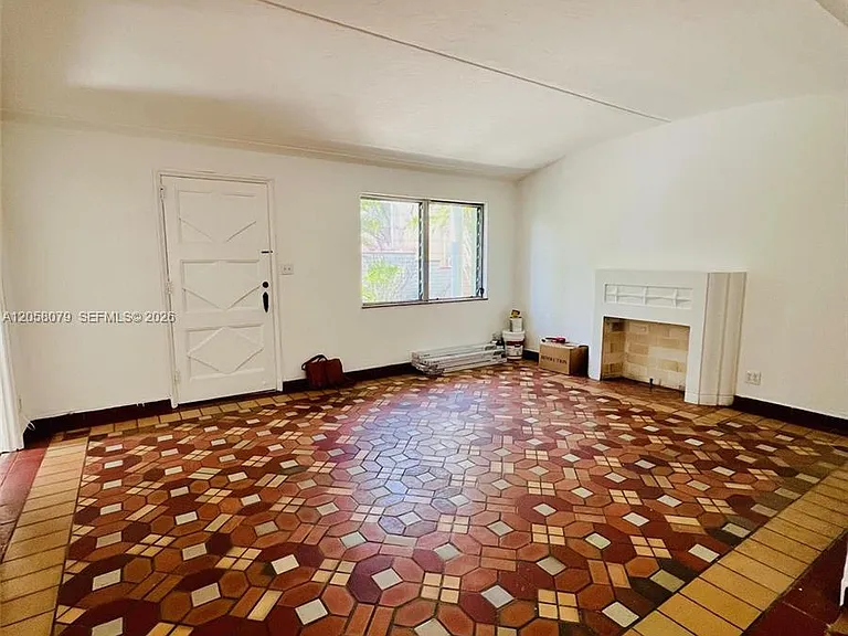 2830 Pine Tree Dr #1 — Photo 22