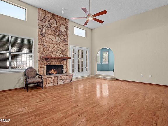 3rd image of 6051 Bandolero Dr