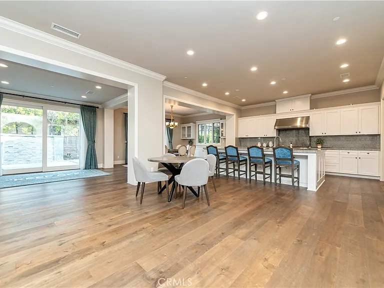 104 Quiet Pl — Photo 2