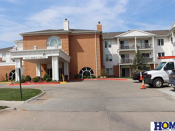3rd image of 3001 S 51st Street Ct #460