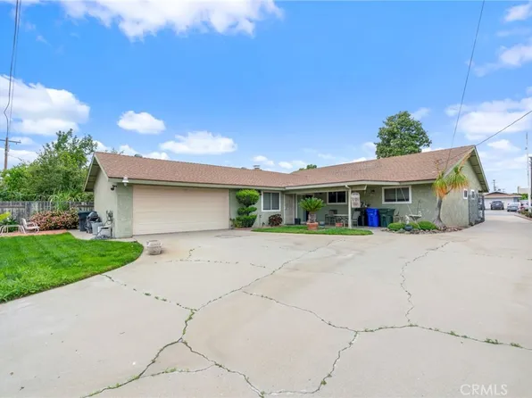17655 Vine Ct, Fontana, CA 92335
