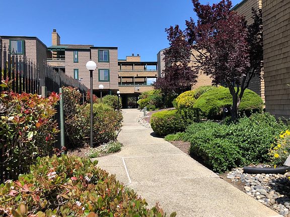 2nd image of 320 Soquel Ave Unit B3