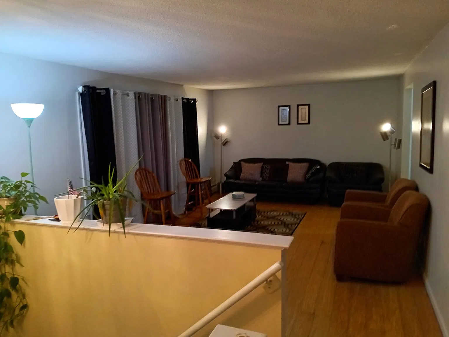 3 bed, 2.5 bath, 1314 sqft, $2,200 — Photo 3