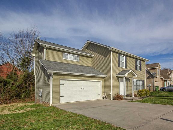 3rd image of 7820 Princeton Falls Ln