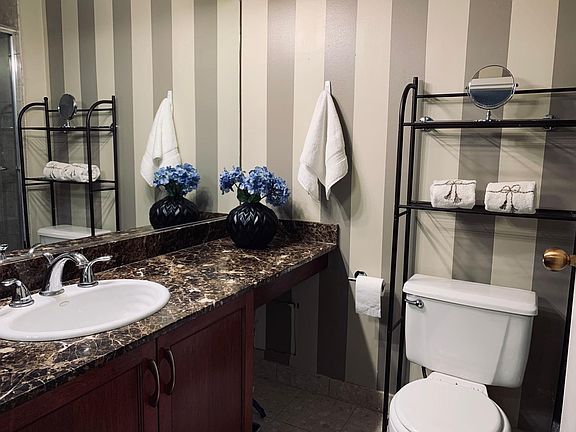 5th image of 401 E Ontario St APT 2210