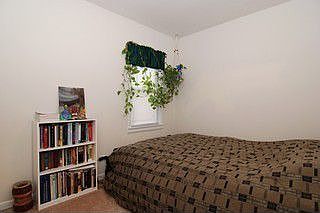 2nd image of 512 W Park Ave