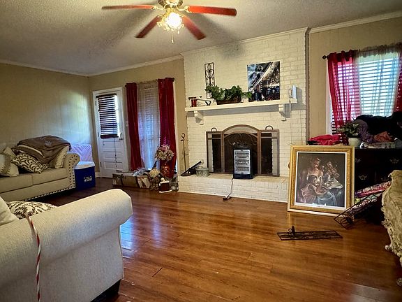 2nd image of 2909 Autumn Ave