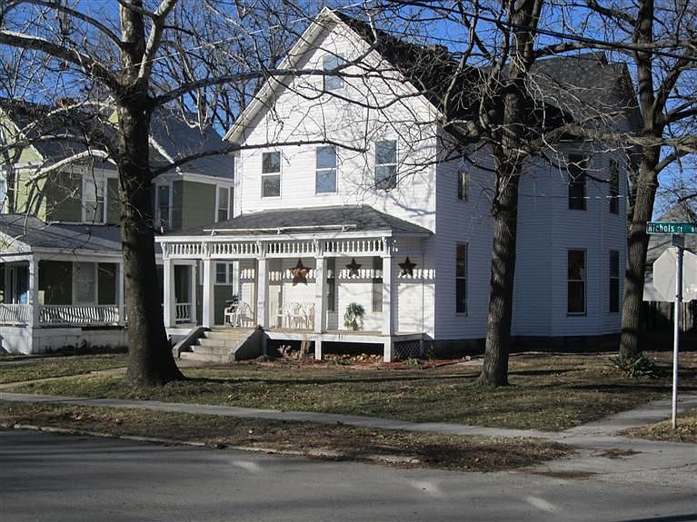 1st image of 641 W Nichols St