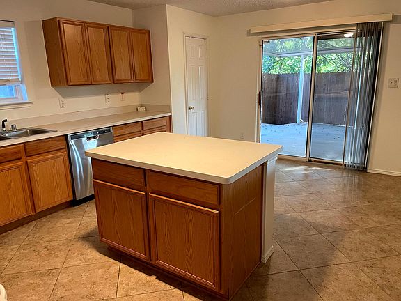 5th image of 7102 Chambers Creek Ct
