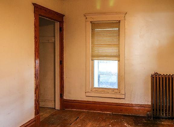 5th image of 323 S Ramsey Ave