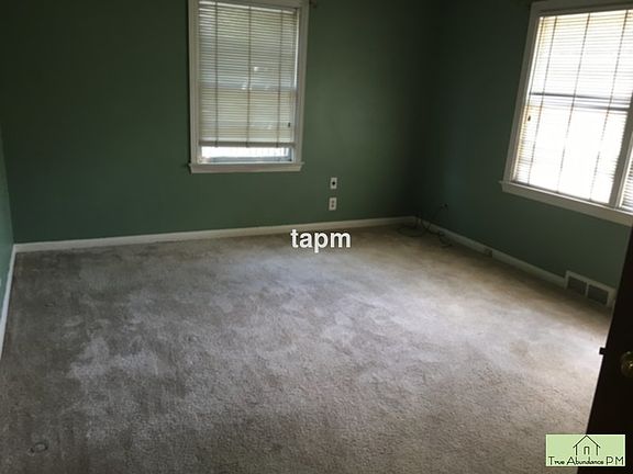 5th image of 1733 17th Ave