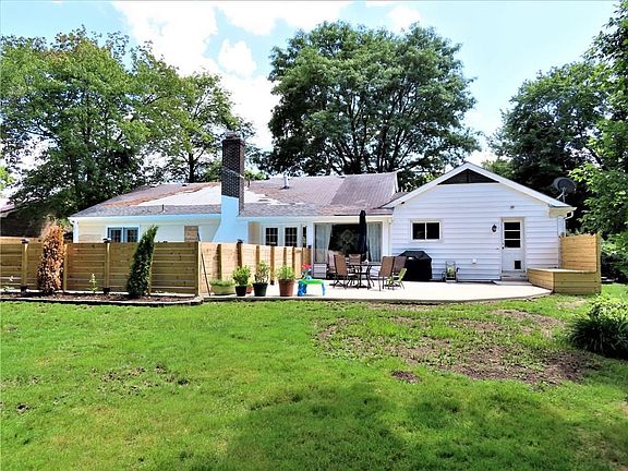 3rd image of 431 Sunnyside Ave