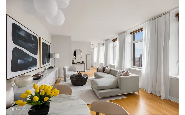 Sold by Douglas Elliman | media 22