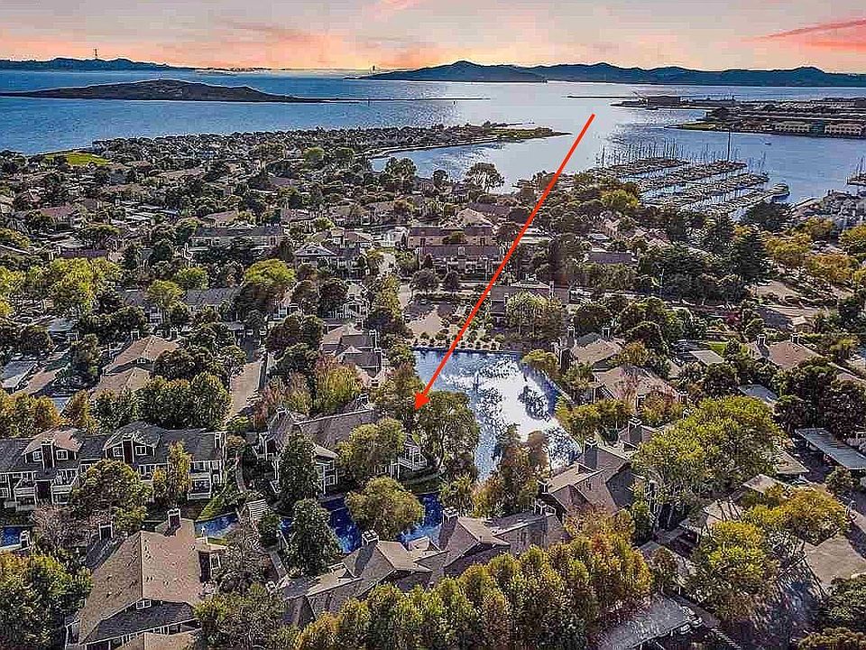 1st image of 212 Marina Lakes Dr