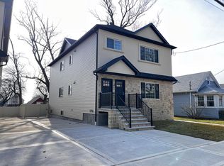 150 Hillcrest St #2, Staten Island, NY 10308